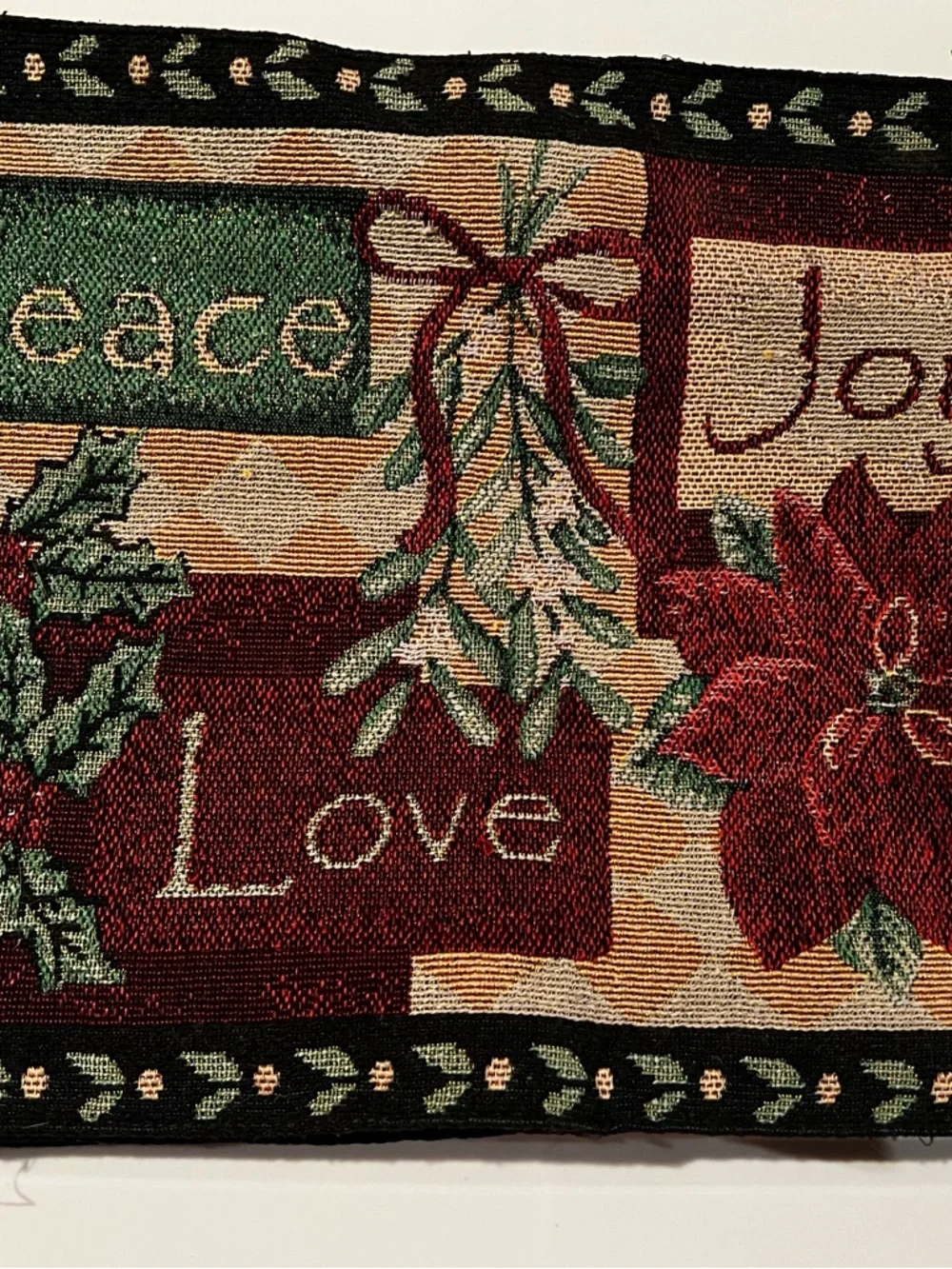N/A set embroidered